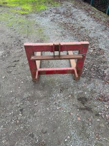 Tomlin Mounted Pallet Mover 1